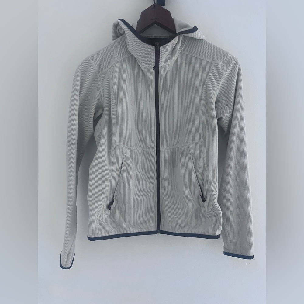 Arc’teryx vintage Zip-Up Jacket beige with brown trim size xs